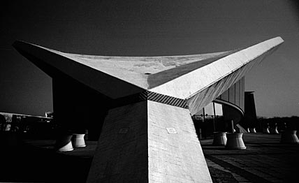 HKW 2002 &copy; Frank Paul | herrledesi.de